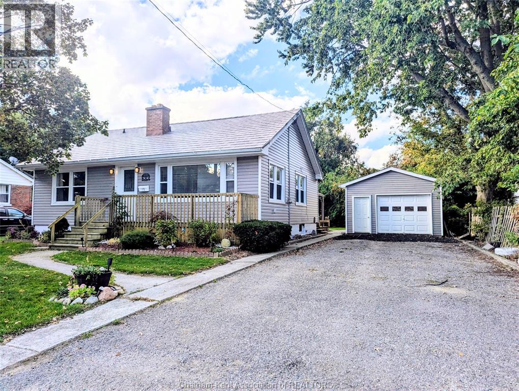 10 Meadowlea ROAD, Chatham