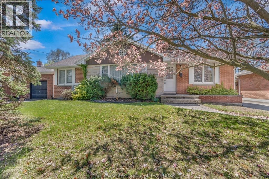 120 Churchill STREET, Chatham