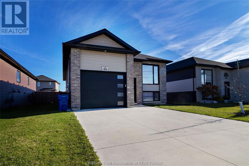 183 Moonstone CRESCENT, Chatham