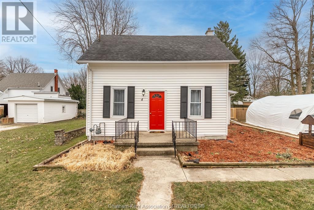 4 OAK STREET, Ridgetown
