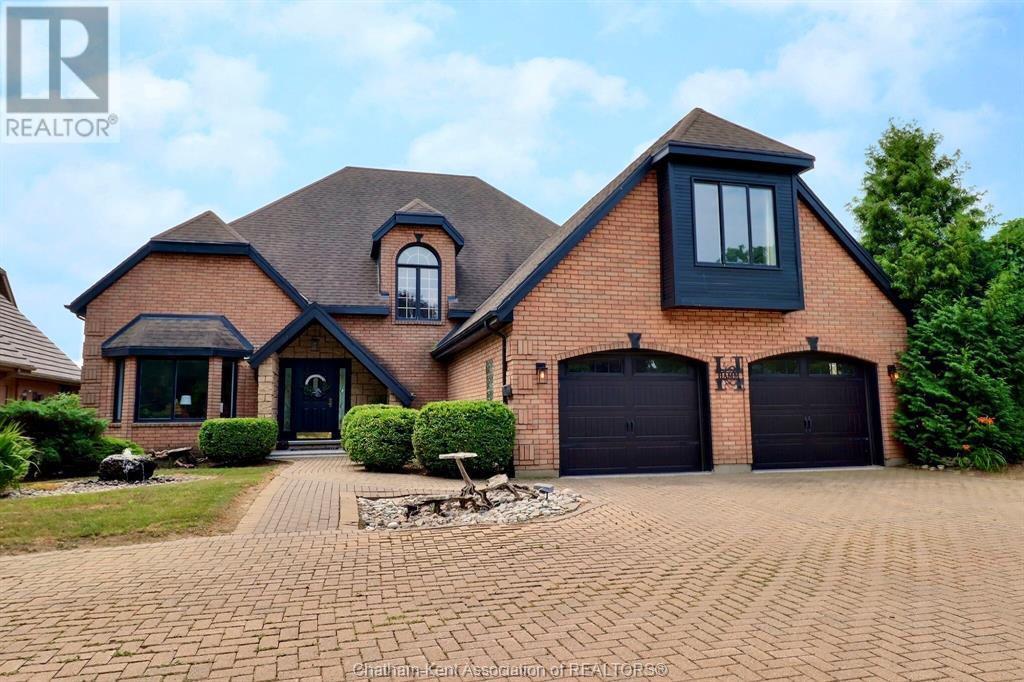 932 Grand AVENUE, Chatham