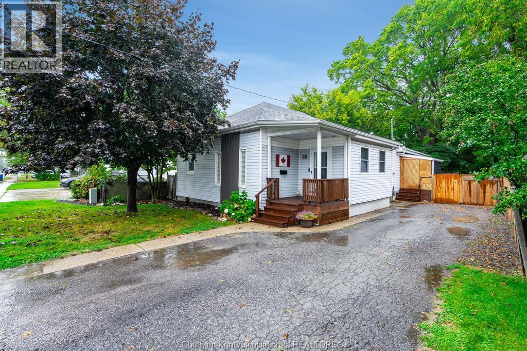 85 Sheldon AVENUE, Chatham