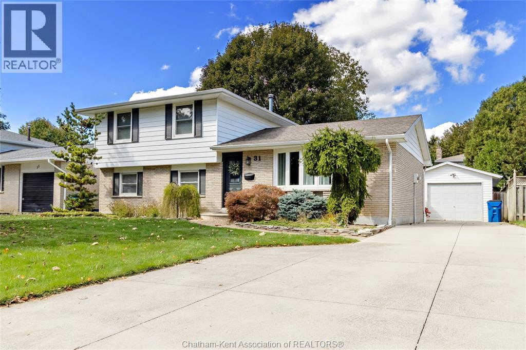 31 PETERBOROUGH DRIVE, Chatham