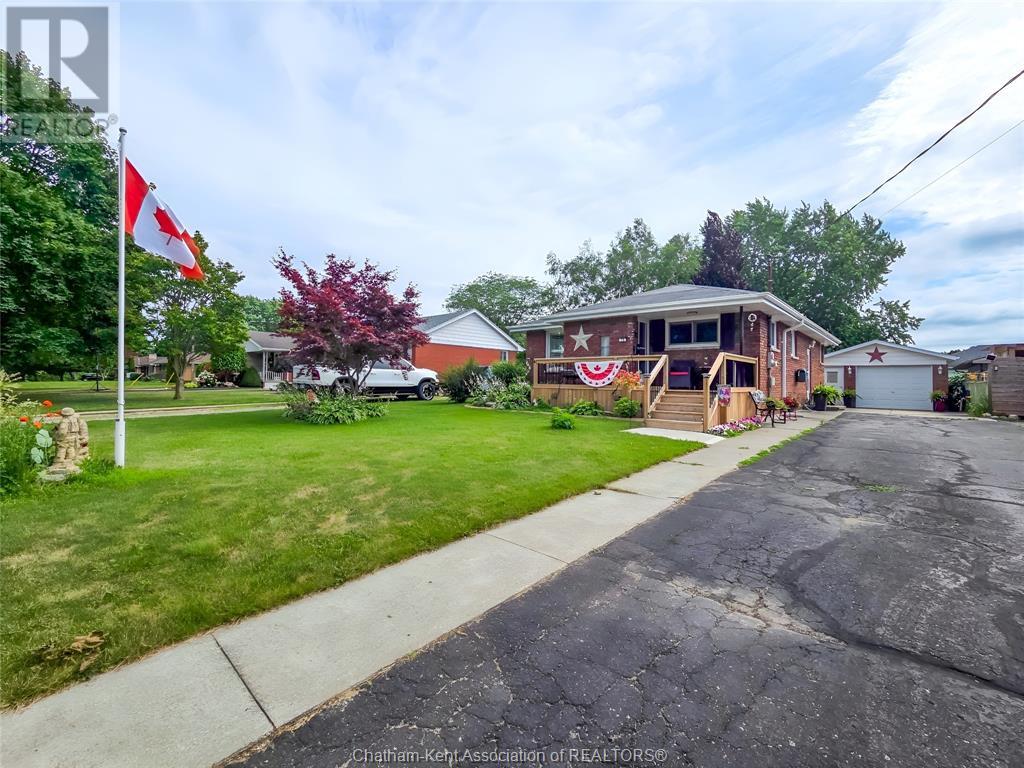 70 DUNVEGAN DRIVE, Chatham