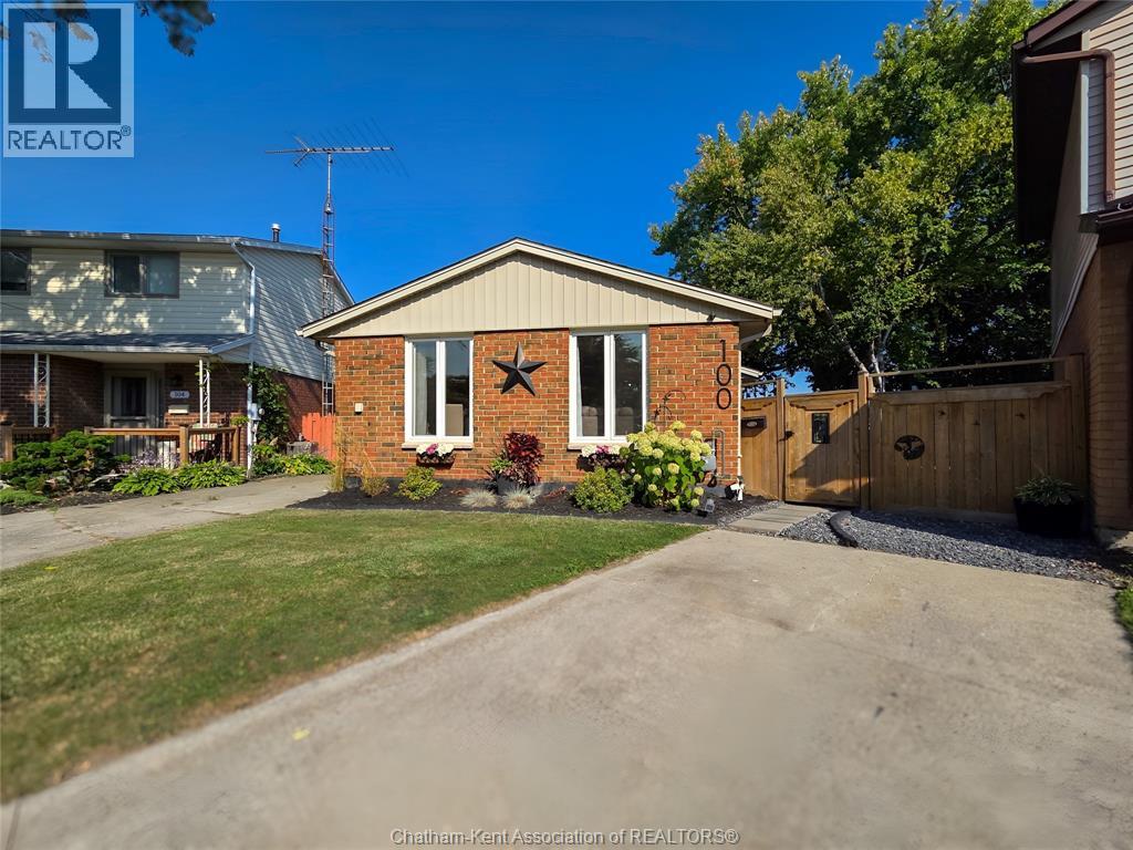 100 Copperfield CRESCENT, Chatham