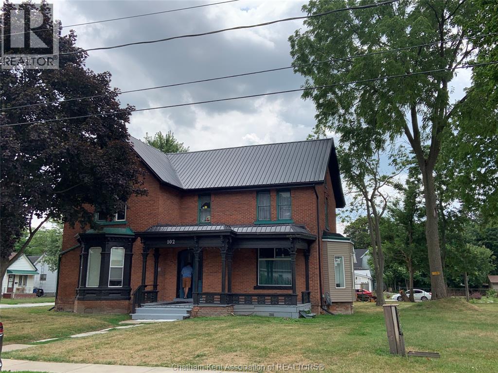 102 Wellington STREET East, Chatham