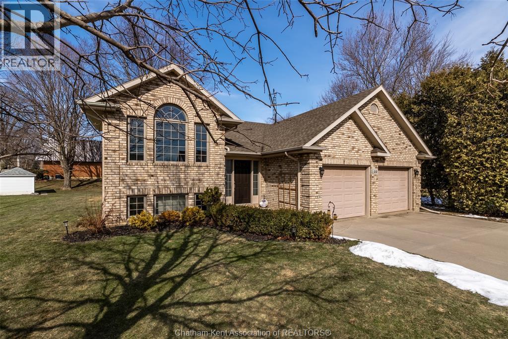 22 MYRTLE STREET, Ridgetown