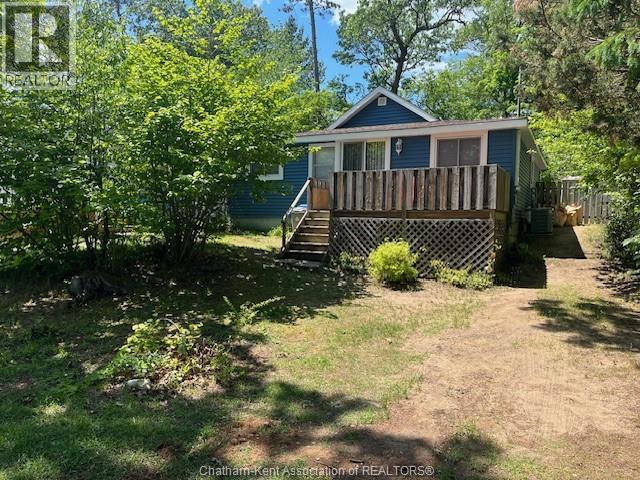 29 ELMWOOD AVENUE, Grand Bend