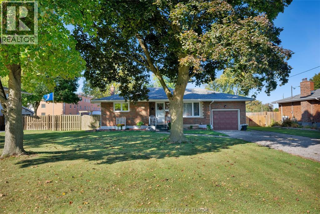 11 Highland DRIVE, Wallaceburg