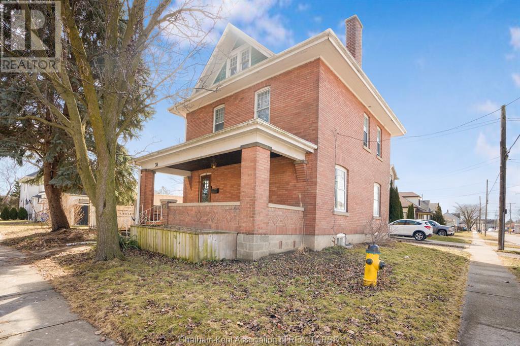 38 Pitt STREET, Chatham