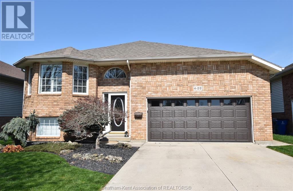 99 Garden Path, Chatham