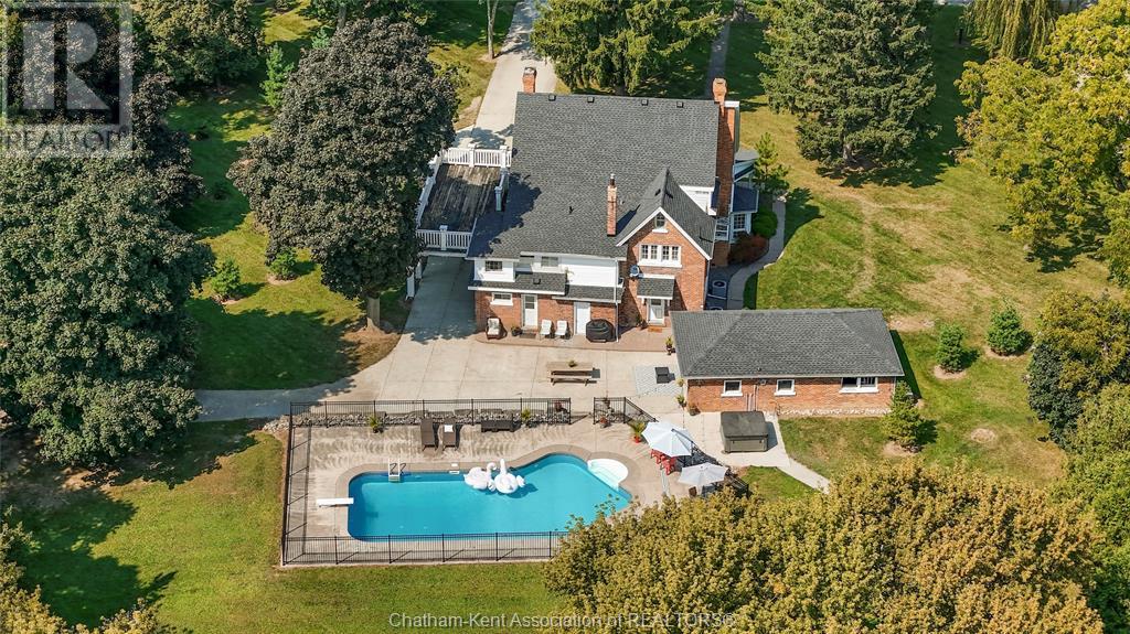 13590 LONGWOODS ROAD, Thamesville