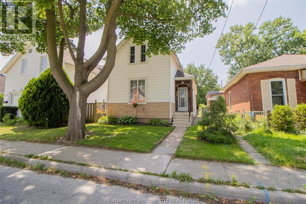 206 Adelaide STREET South, Chatham