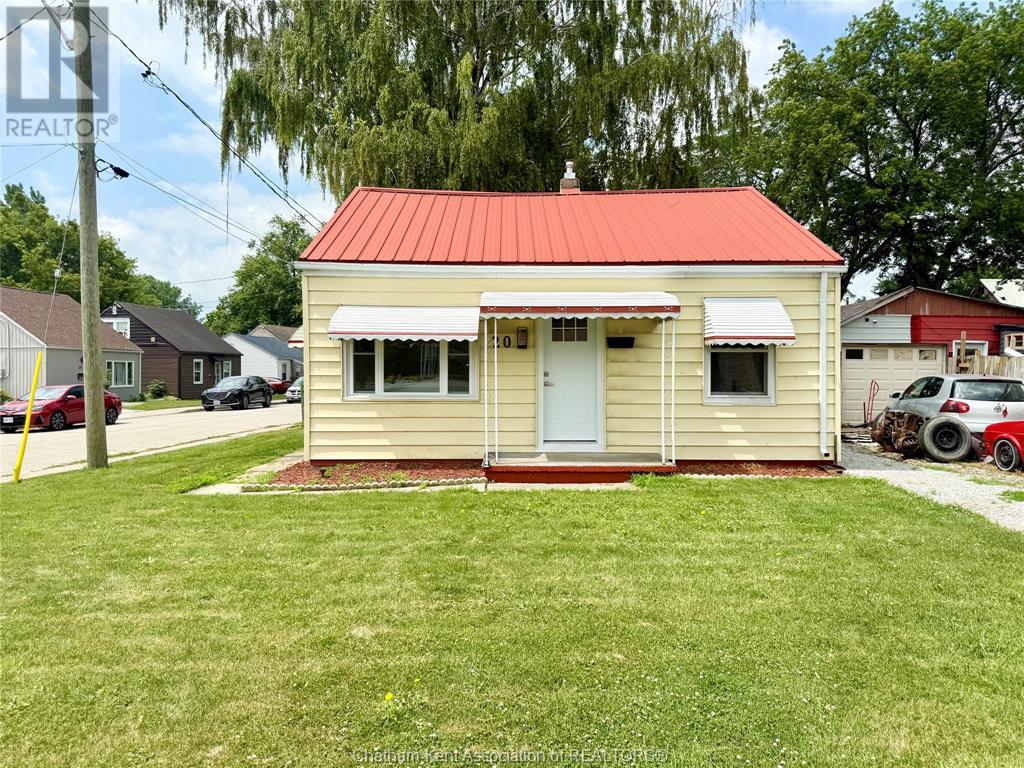 20 MCNAUGHTON AVENUE, Wallaceburg