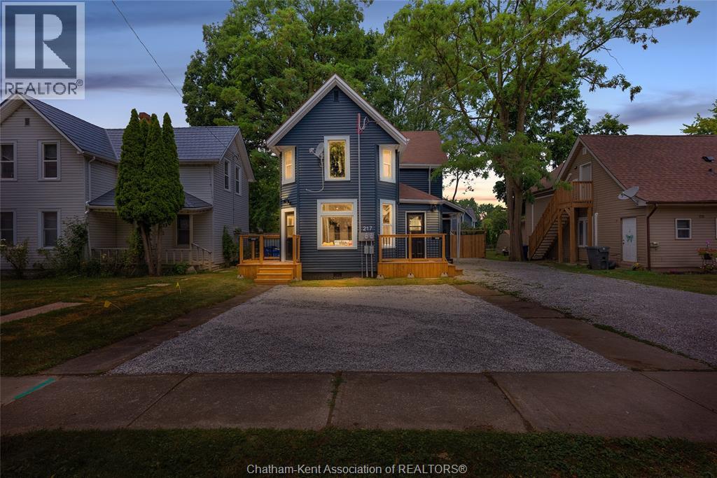 217 SELKIRK STREET, Chatham