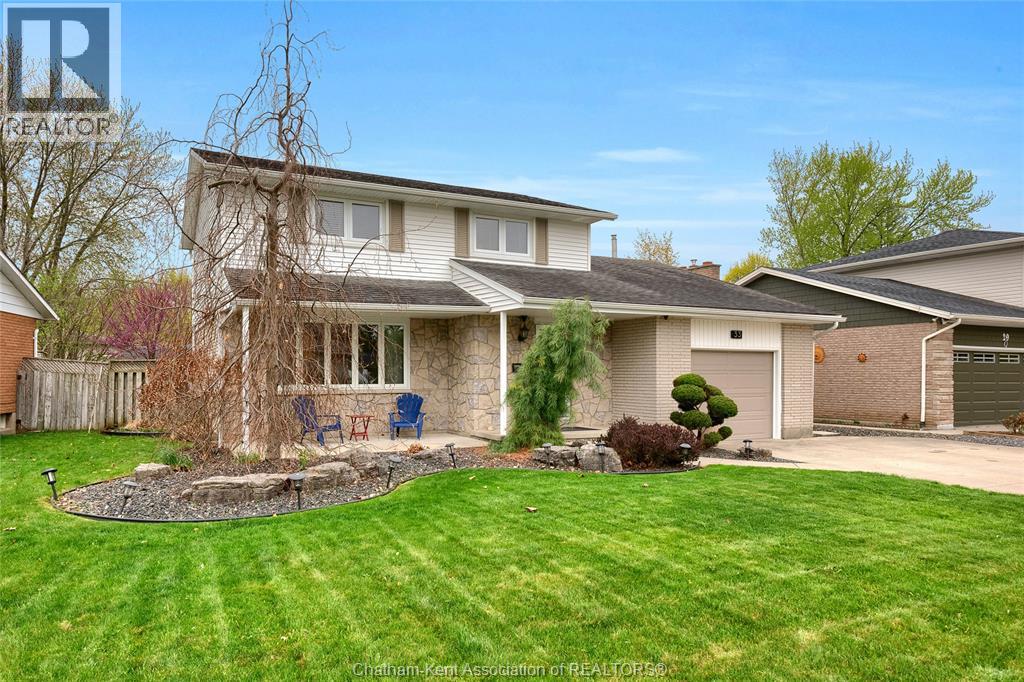 33 Sylvester DRIVE, Chatham
