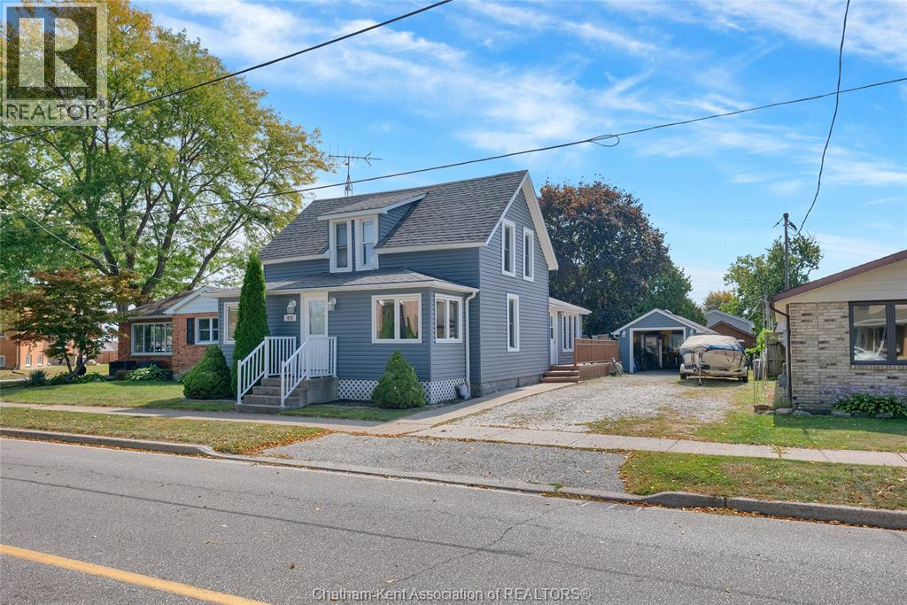 475 Broadway STREET, Port Lambton