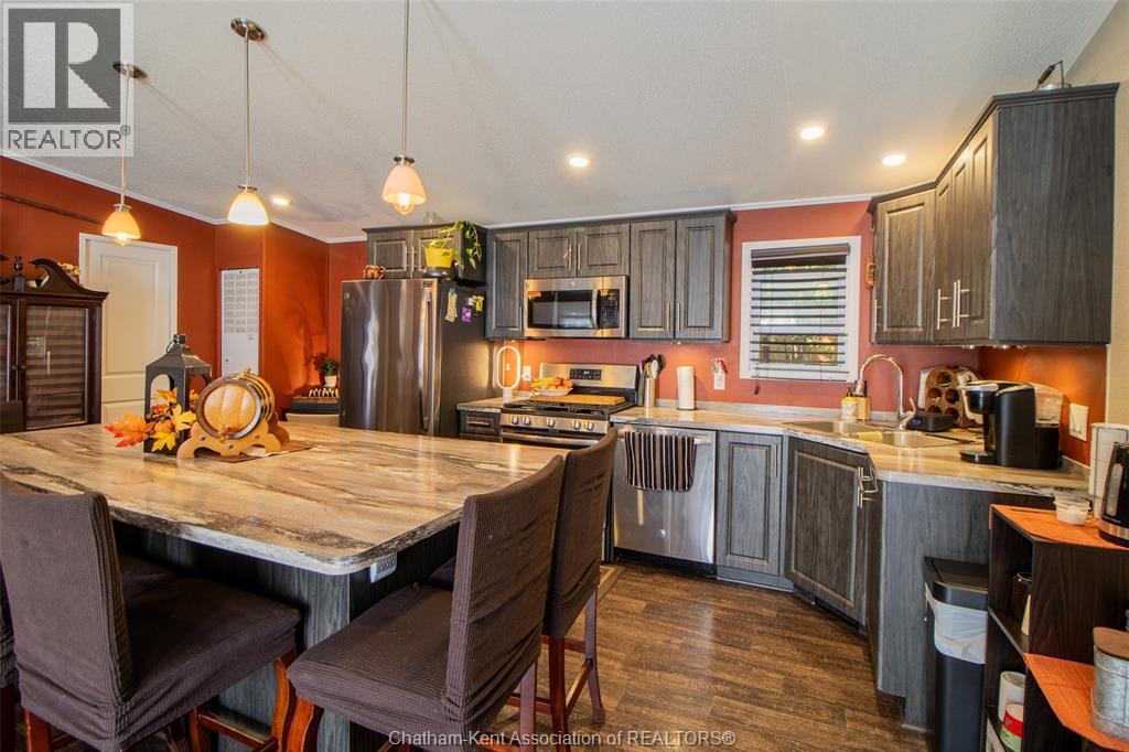 5928 BLUEWATER LINE UnitNo. 4, Wallaceburg