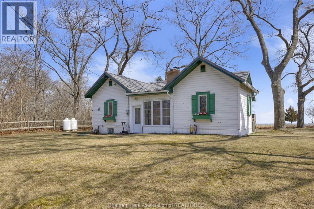 17762 Lakeshore ROAD, Rondeau Park