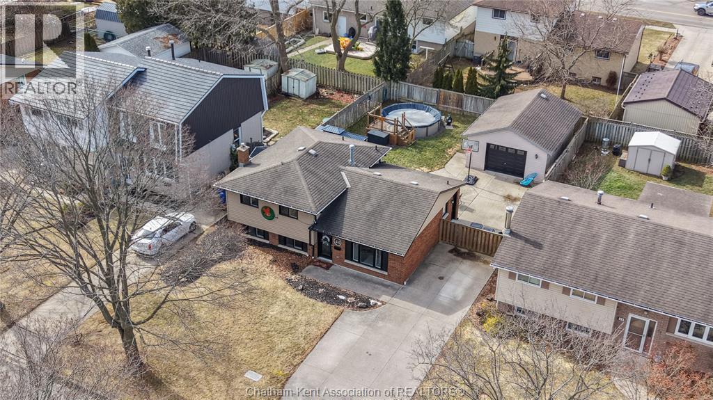 44 ROSSINI CRESCENT, Chatham