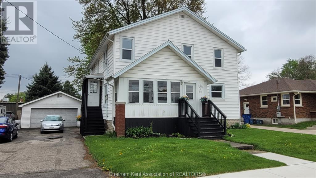 821/823 Elizabeth STREET, Wallaceburg