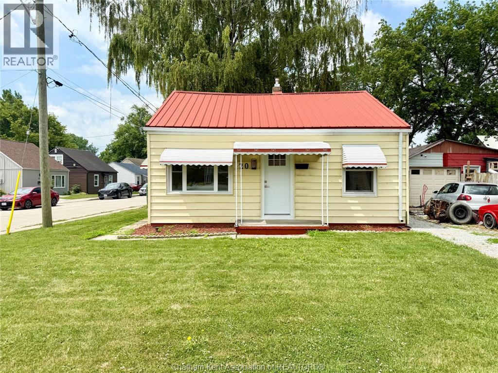 20 MCNAUGHTON AVENUE, Wallaceburg