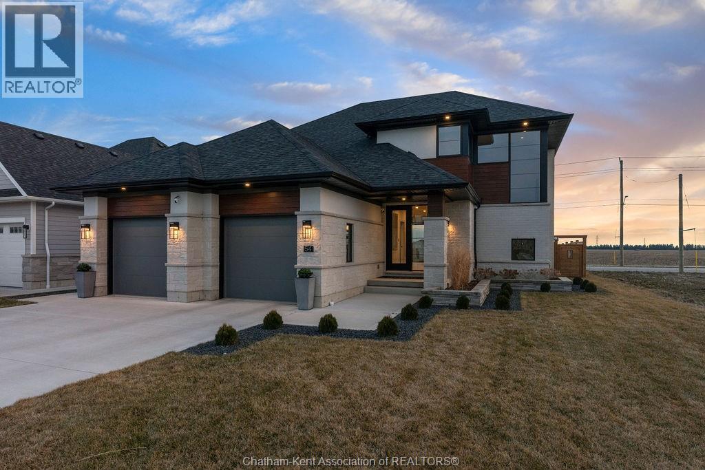 54 Dundee DRIVE West, Chatham