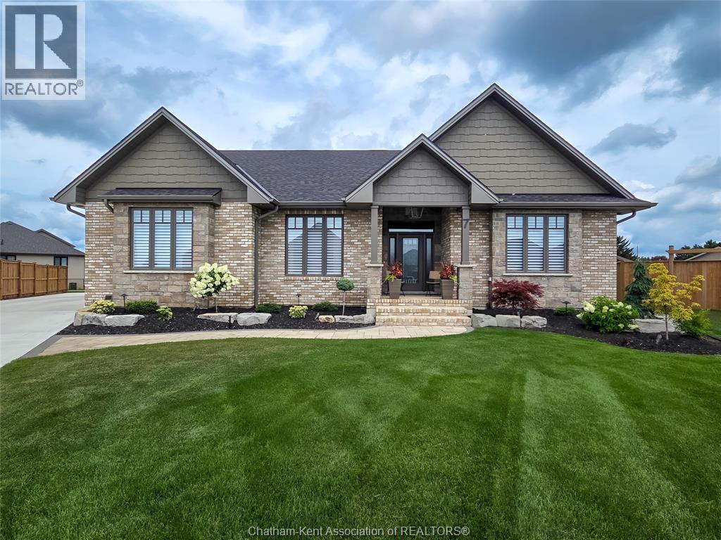 7 Tracy DRIVE, Chatham