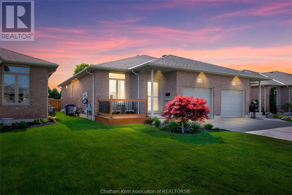 13 Hamlet COURT, Chatham