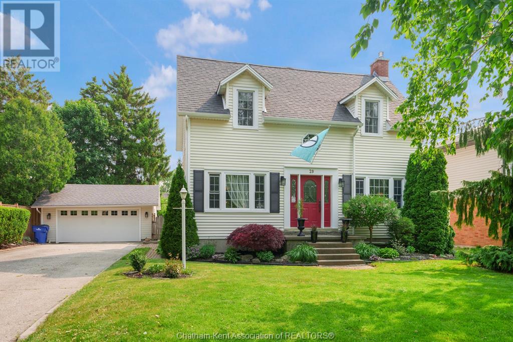 29 Crystal DRIVE, Chatham