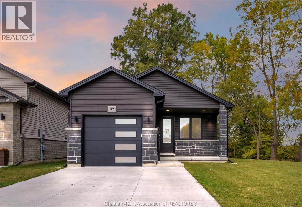 57 BAFFIN WAY, Chatham