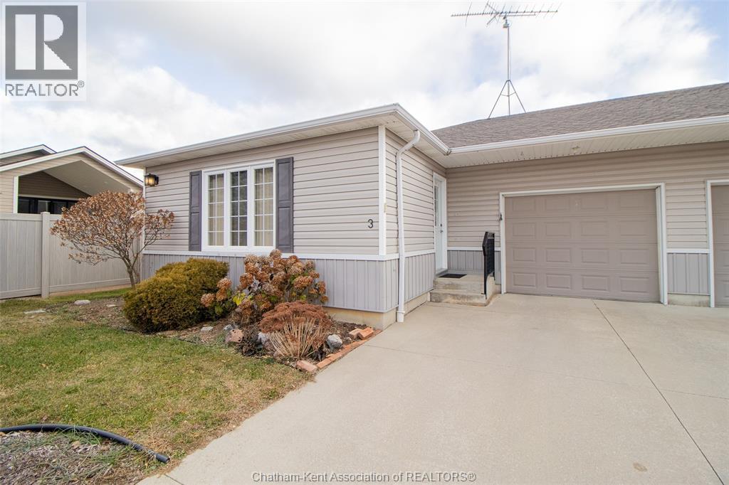 3 Schooner COURT, Chatham