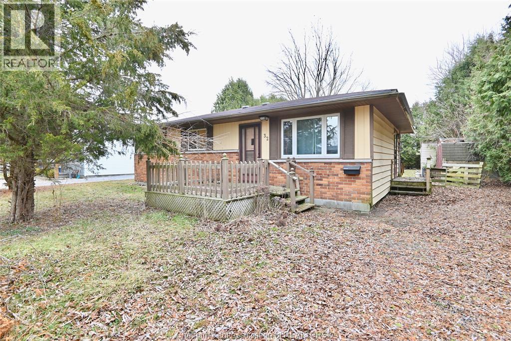 32 IRWIN DRIVE, Wallaceburg