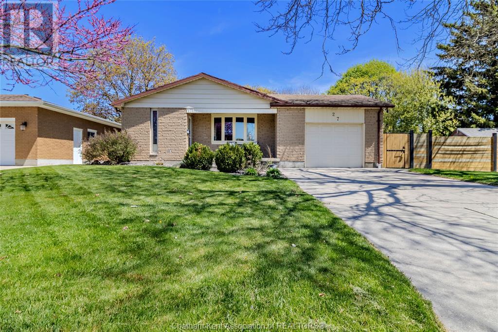 27 DIAMOND DRIVE, Chatham