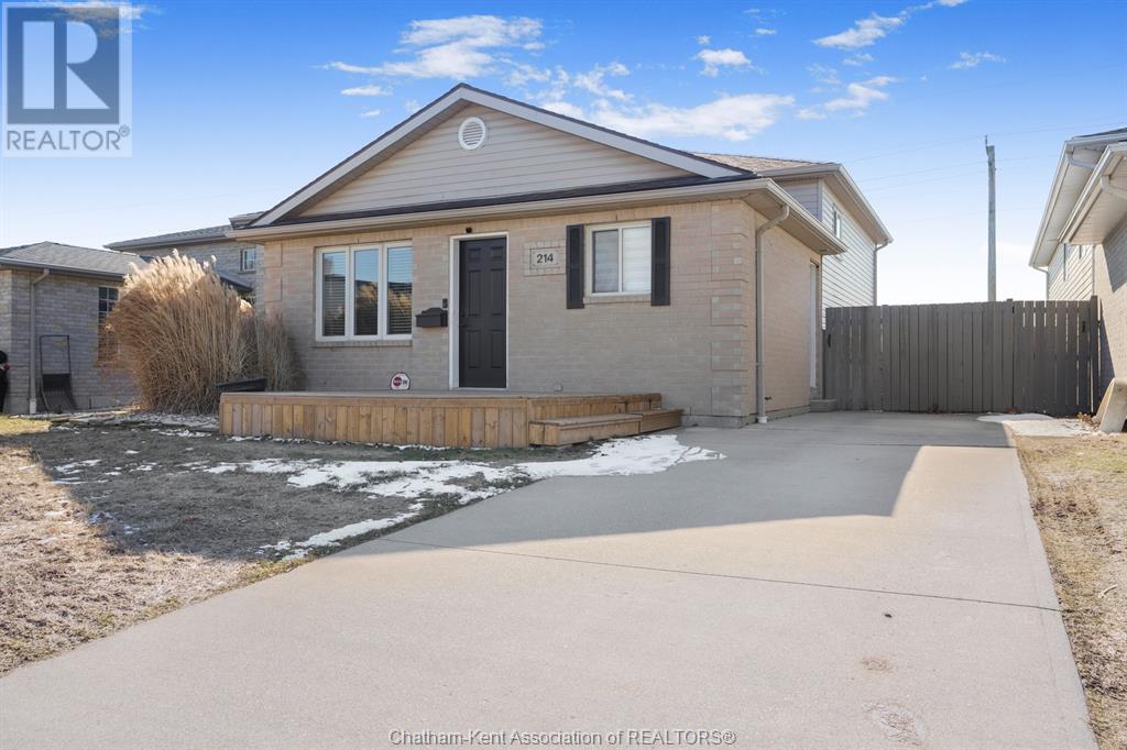 214 Bristol DRIVE, Chatham