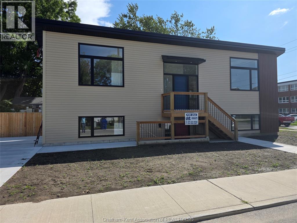 91 Adelaide STREET South, Chatham
