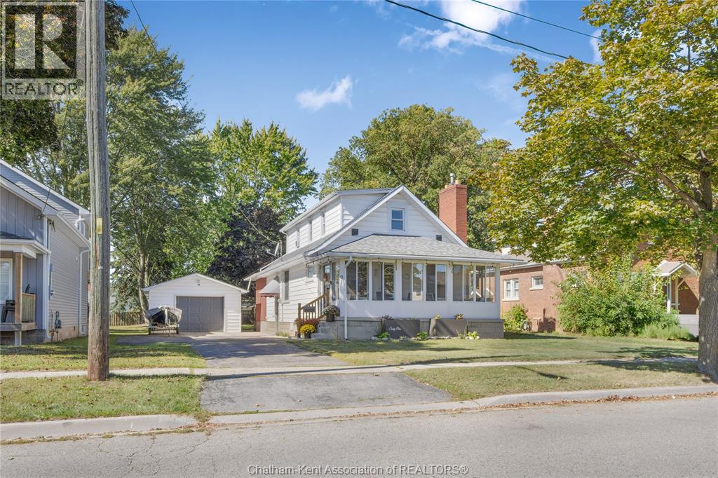 61 UNIVERSITY AVENUE, Wallaceburg
