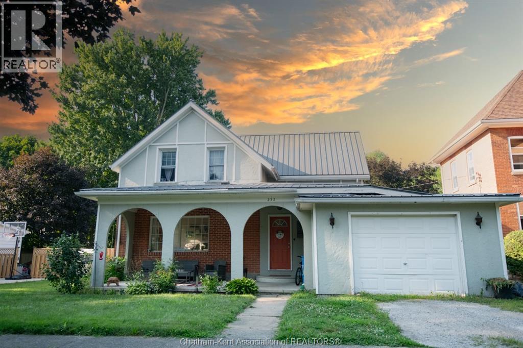 232 HUGHES STREET, Dresden