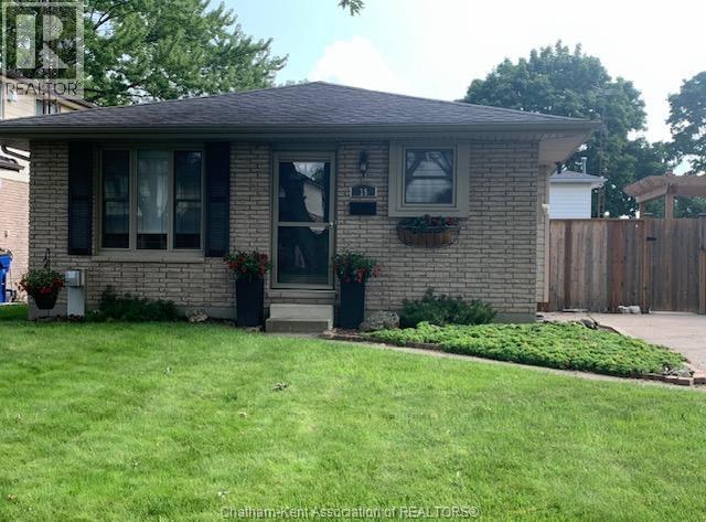 35 GARDEN VALE ROAD, Chatham