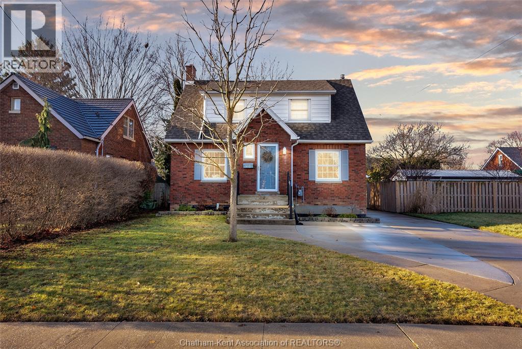 112 Arnold STREET, Chatham