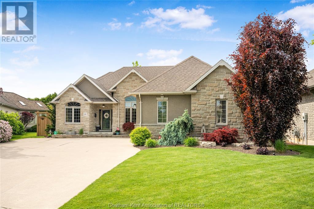 31 Stonegate WALK, Raleigh Township