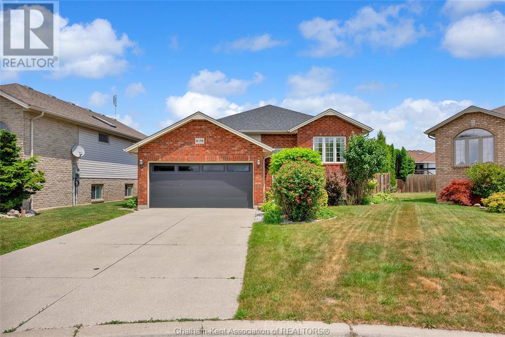 78 Smithfield CIRCLE, Chatham