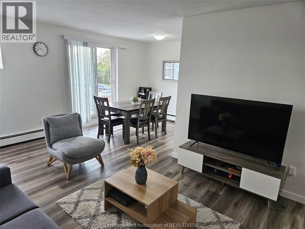 122 RIVERVIEW DRIVE UnitNo. 235, Chatham