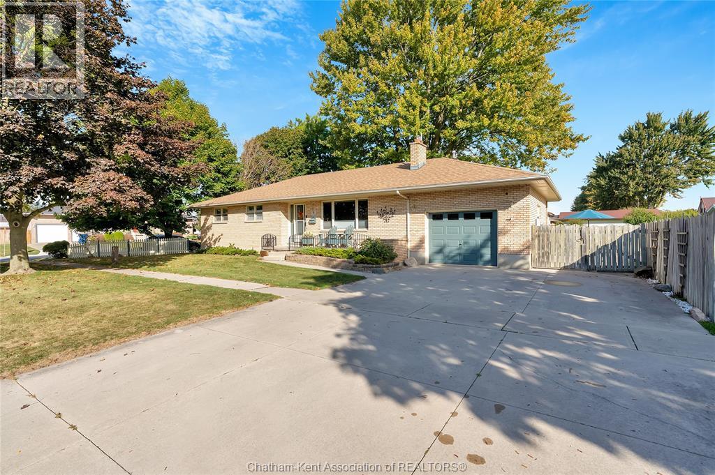 9 BRIDLE PATH ROAD East, Wallaceburg