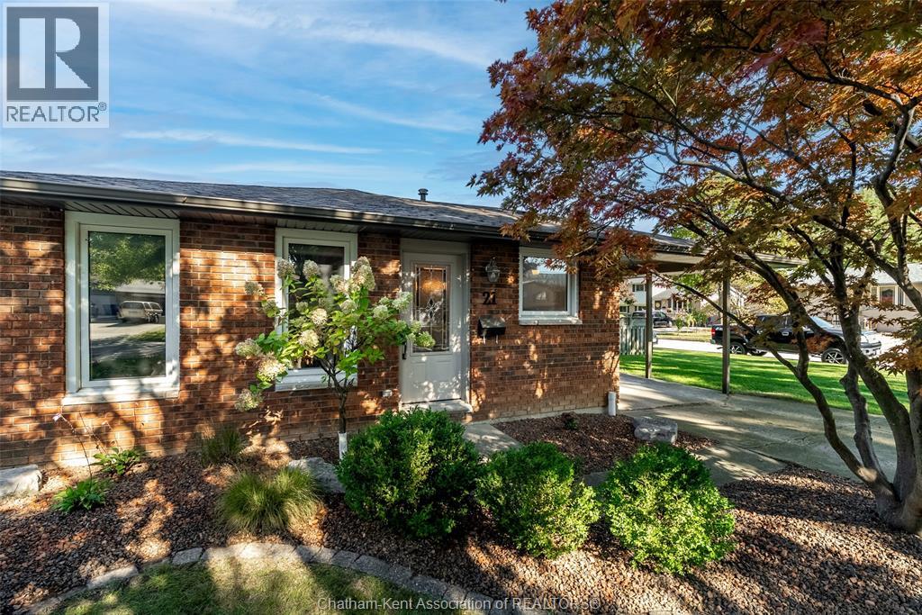 21 Thornhill CRESCENT, Chatham