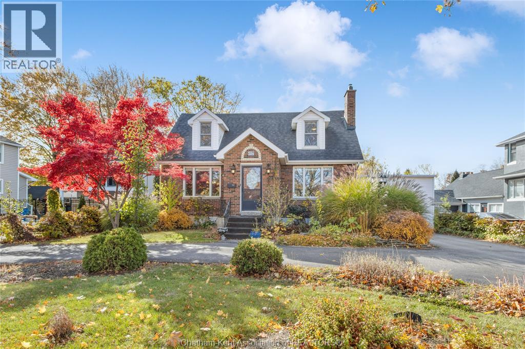 524 LACROIX STREET, Chatham