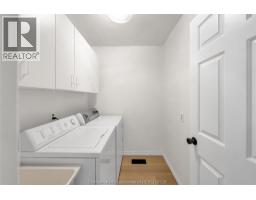 22 Bruinsma AVENUE - 19