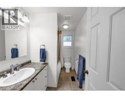 22 Bruinsma AVENUE - 26