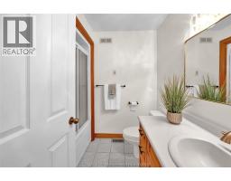 4674 Crescent DRIVE - 21