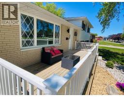 622 Sandra CRESCENT - 8